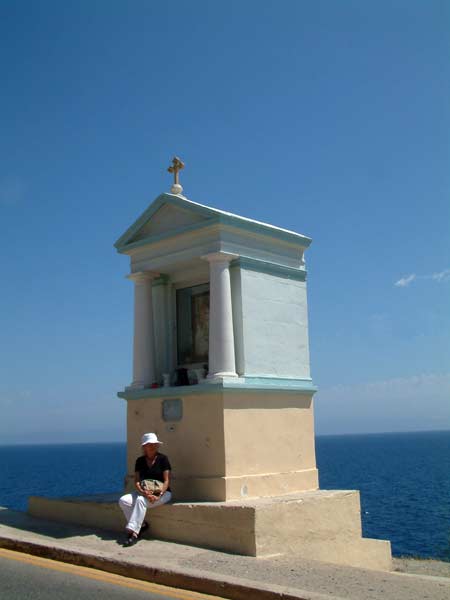 Monument overlooking the sea near Blue Grotto